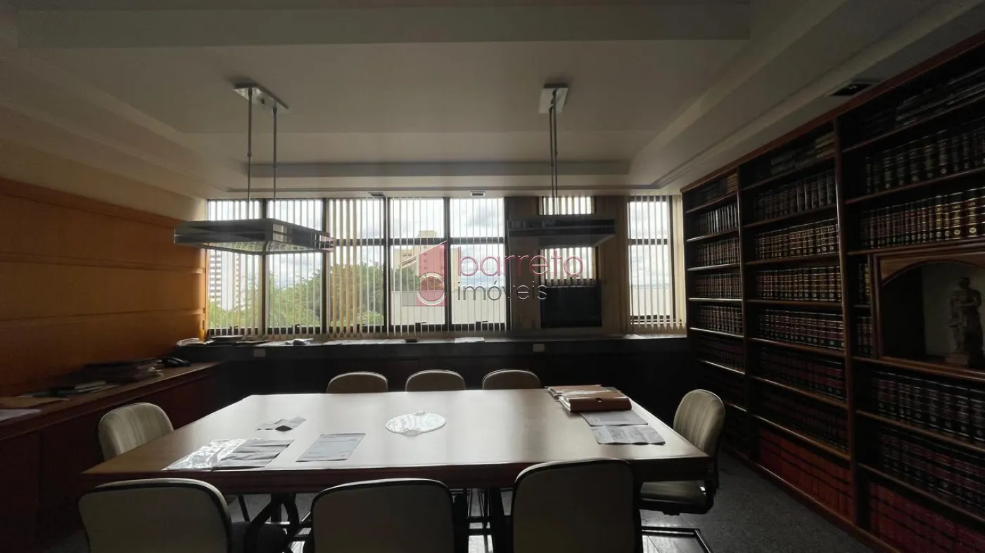 SALA À VENDA NO EDIFÍCIO SANTO IVO – JUNDIAÍ/SP