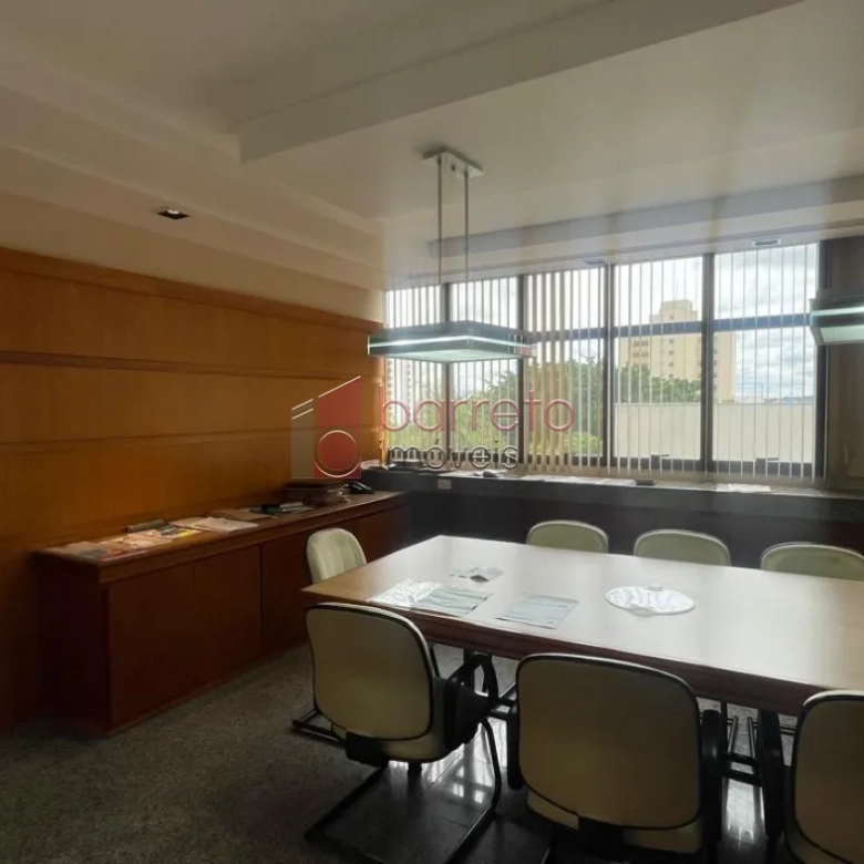 SALA À VENDA NO EDIFÍCIO SANTO IVO – JUNDIAÍ/SP