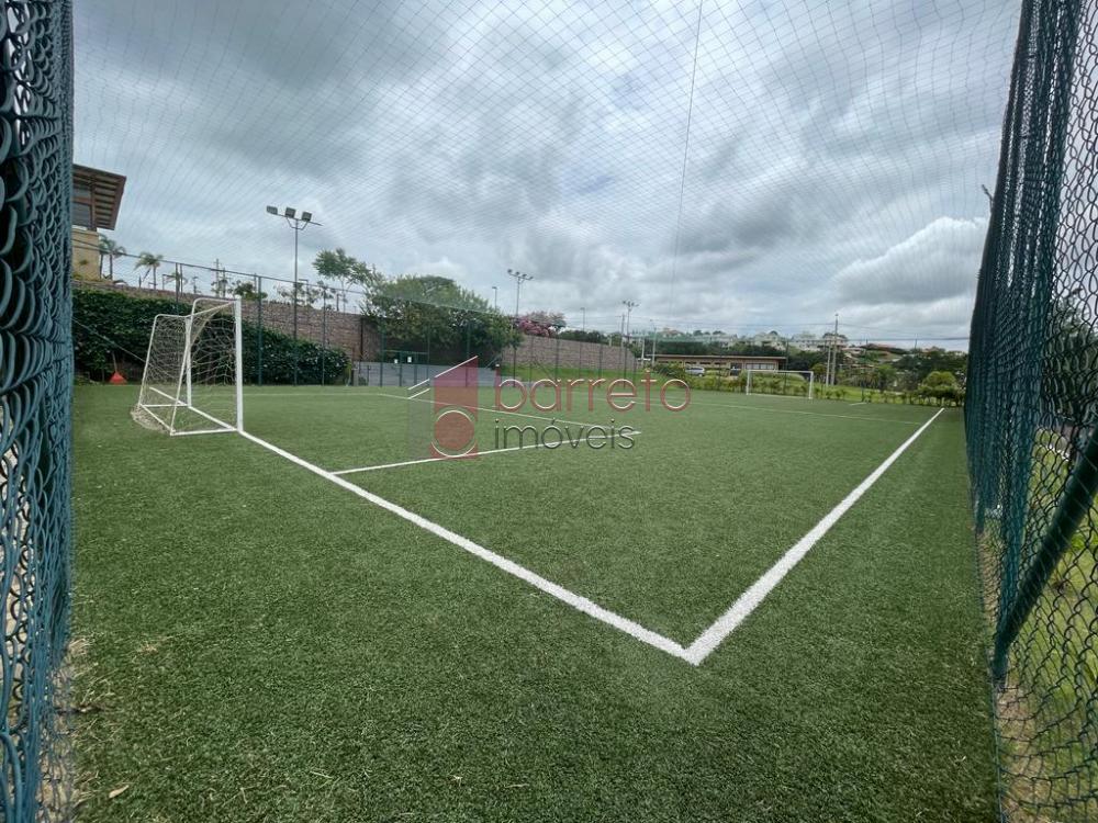 CASA TÉRREA DE ALTO PADRÃO COM 03 SUÍTES À VENDA NO CONDOMÍNIO TERRAS DA ALVORADA – JUNDIAÍ/SP