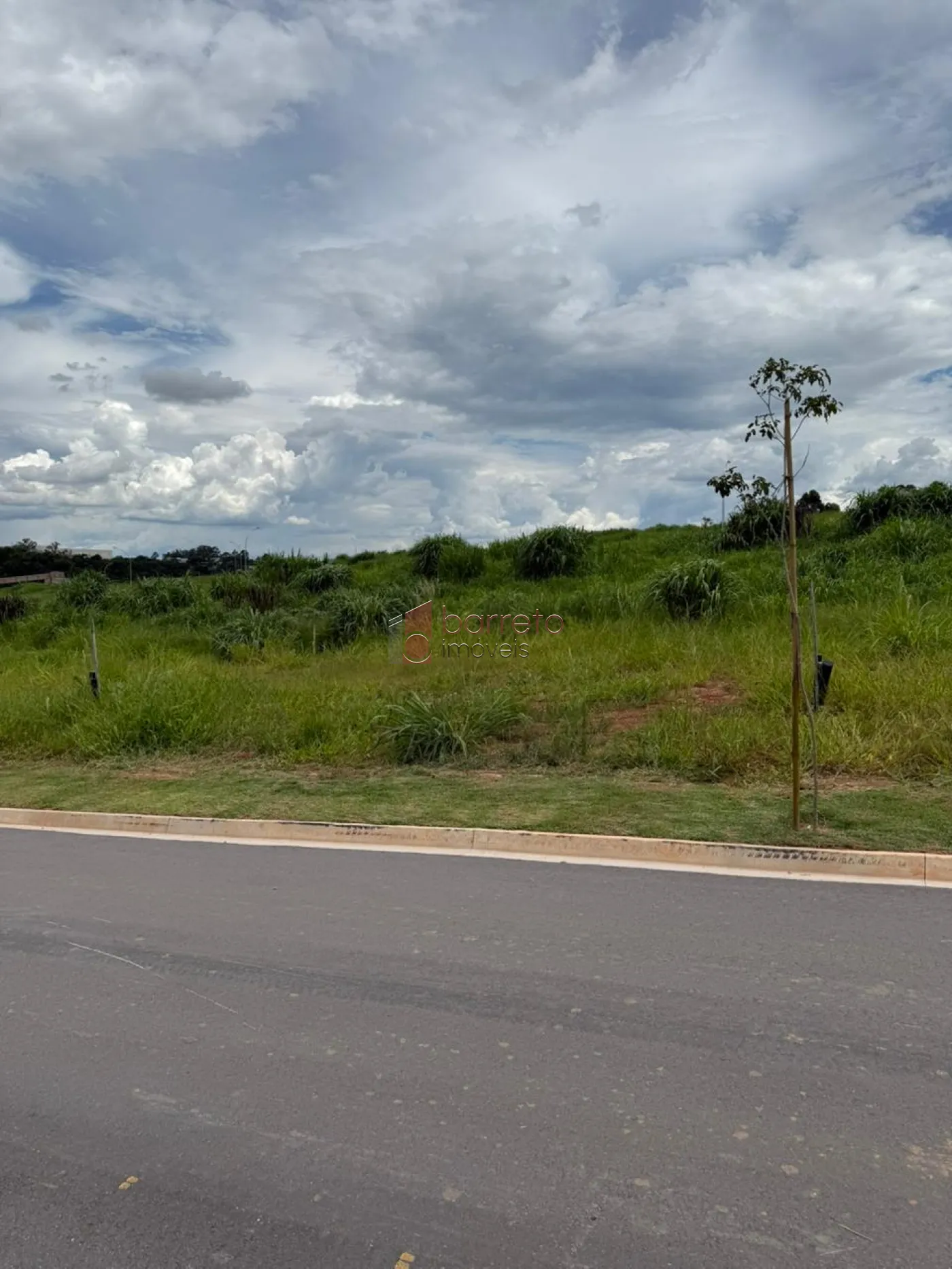 TERRENO À VENDA NO CONDOMÍNIO APPLAUSI VILLAGGIO ENGORDADOURO EM JUNDIAÍ/SP