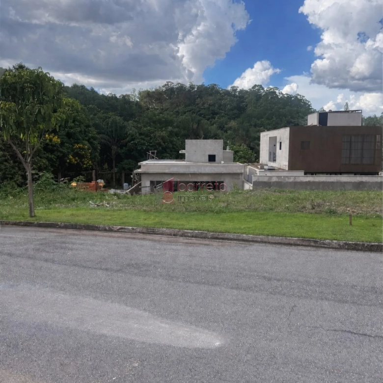 TERRENO À VENDA NO CONDOMÍNIO VILLA GIARDINO EM JUNDIAÍ/SP