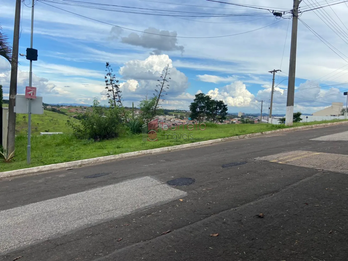 TERRENO À VENDA NO CONDOMÍNIO PORTAL DA COLINA EM JUNDIAÍ/SP