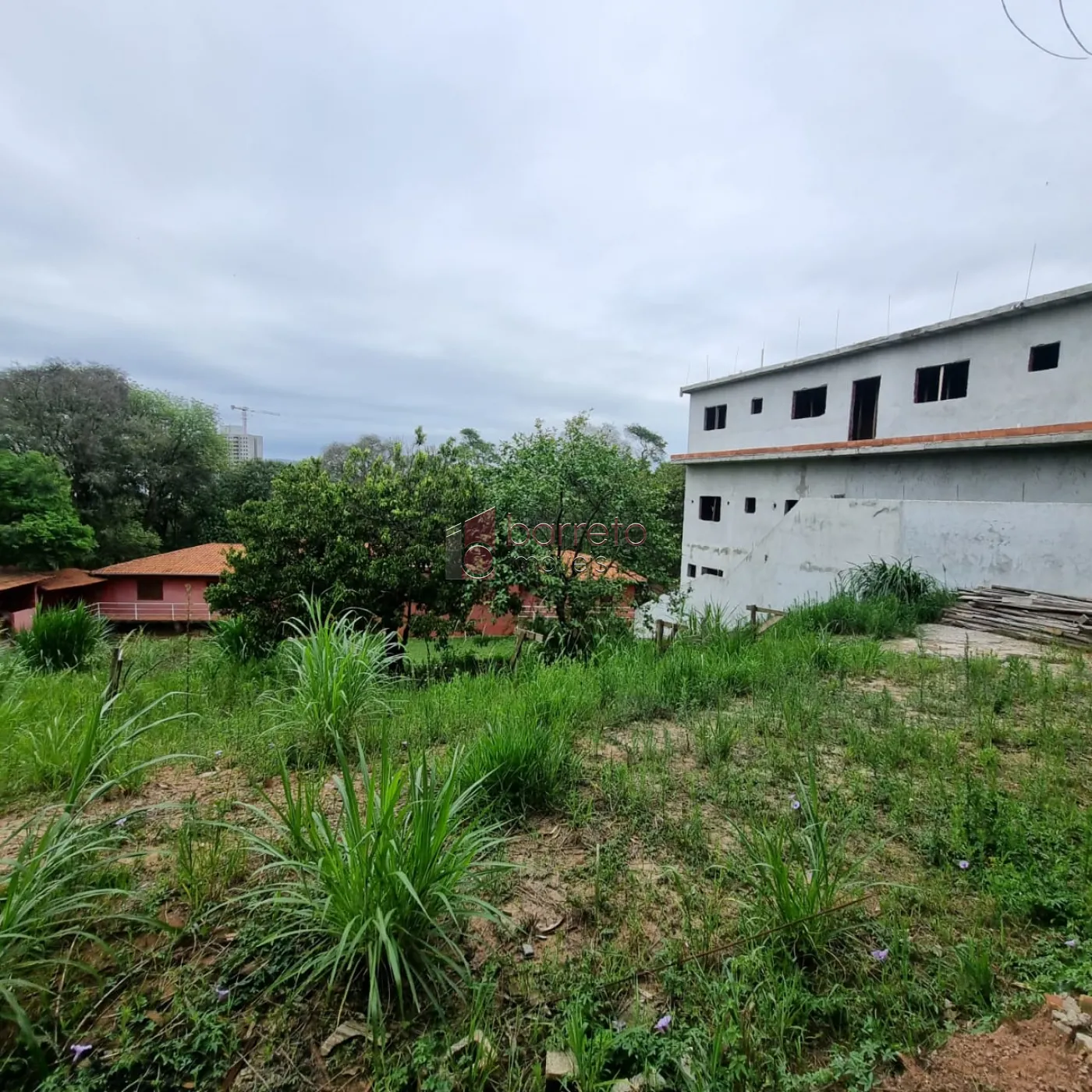 TERRENO À VENDA NAS IMEDIAÇÕES DO BAIRRO ENGORDADOURO – JUNDIAÍ/SP