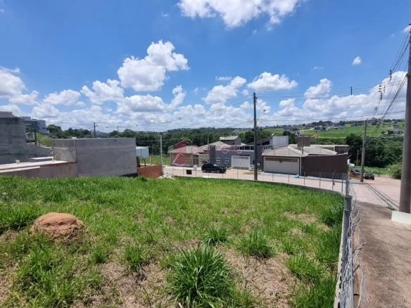 LOTE DE ESQUINA À VENDA NO LOTEAMENTO IPANEMA – JUNDIAÍ/SP