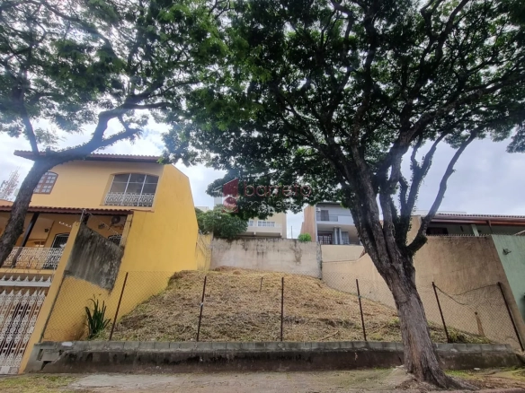 LOTE EM ACLIVE À VENDA NO JARDIM DA FONTE – JUNDIAÍ/SP