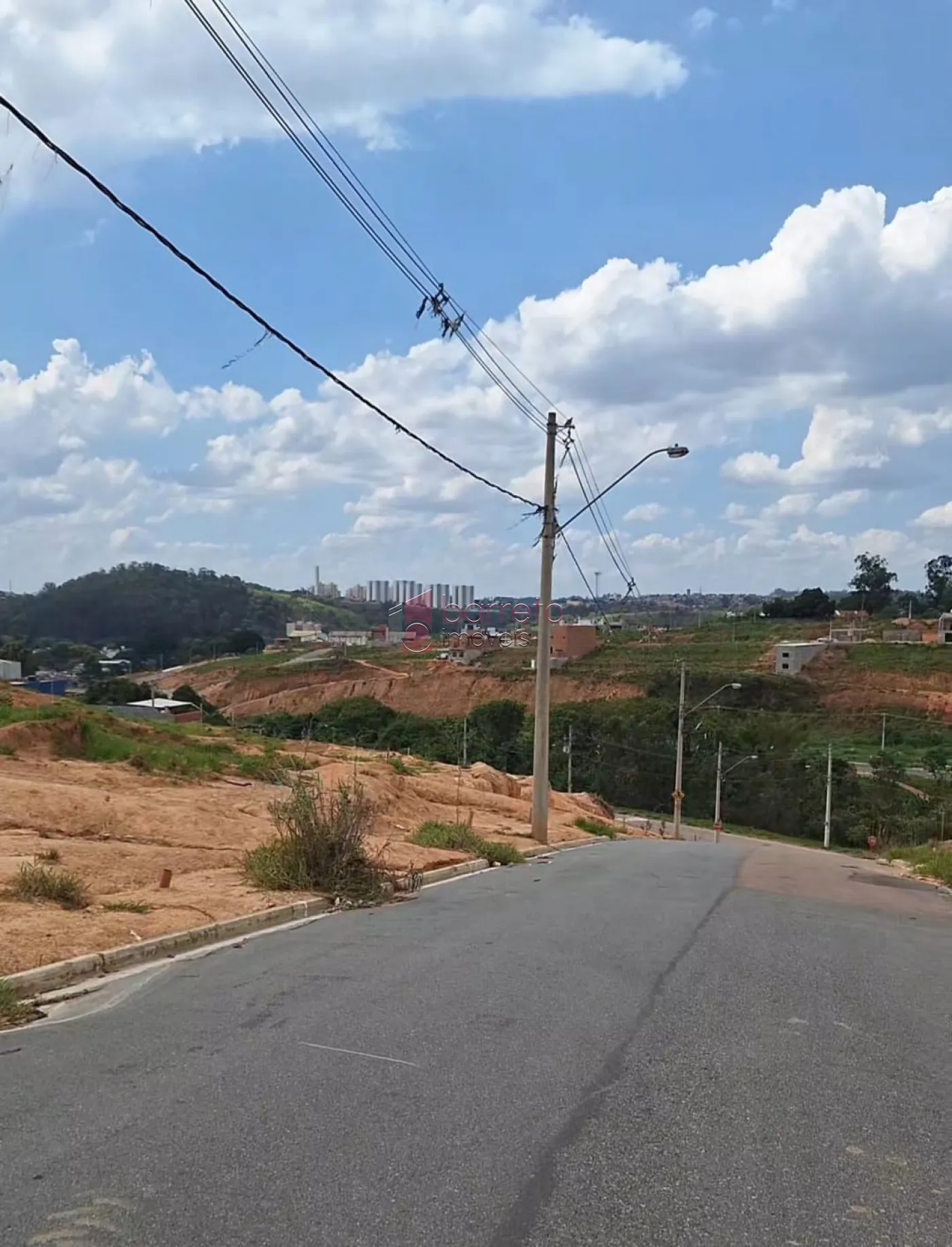 TERRENO À VENDA NO PARQUE PETROPOLIS – VÁRZEA PAULISTA/SP