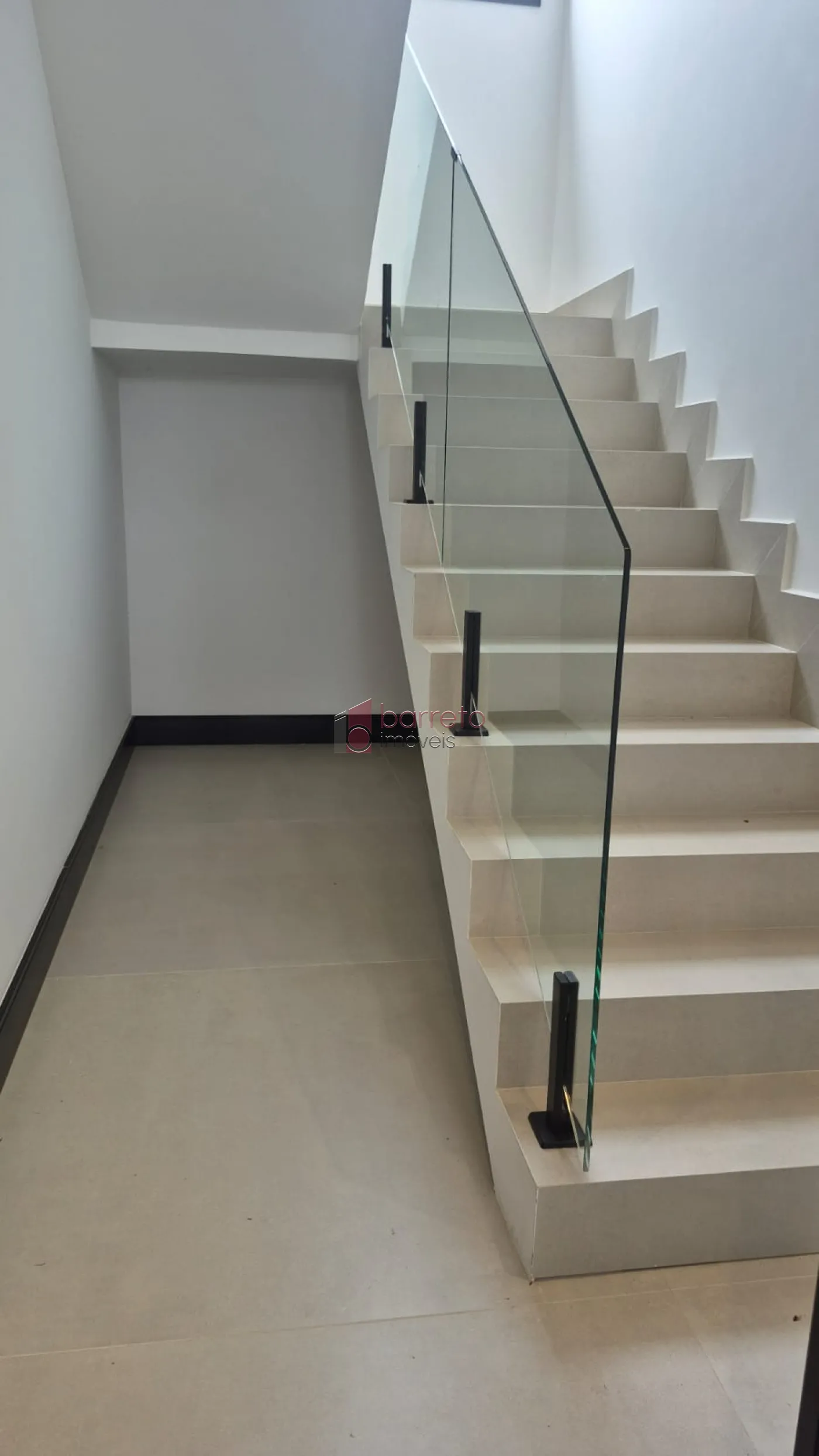 CASA TÉRREA À VENDA NO CONDOMINIO RESERVA SANTA MÔNICA EM ITUPEVA/SP