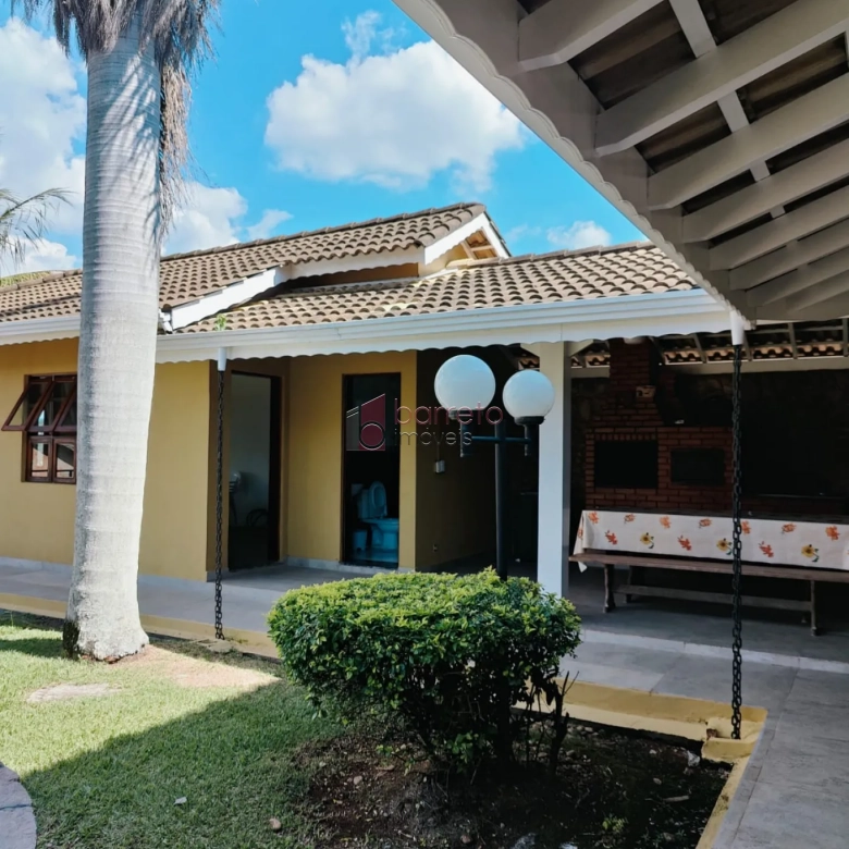 CASA TÉRREA MOBILIADA PARA VENDA E LOCAÇÃO NO CONDOMÍNIO JARDIM DO RIBEIRÃO I – ITUPEVA/SP