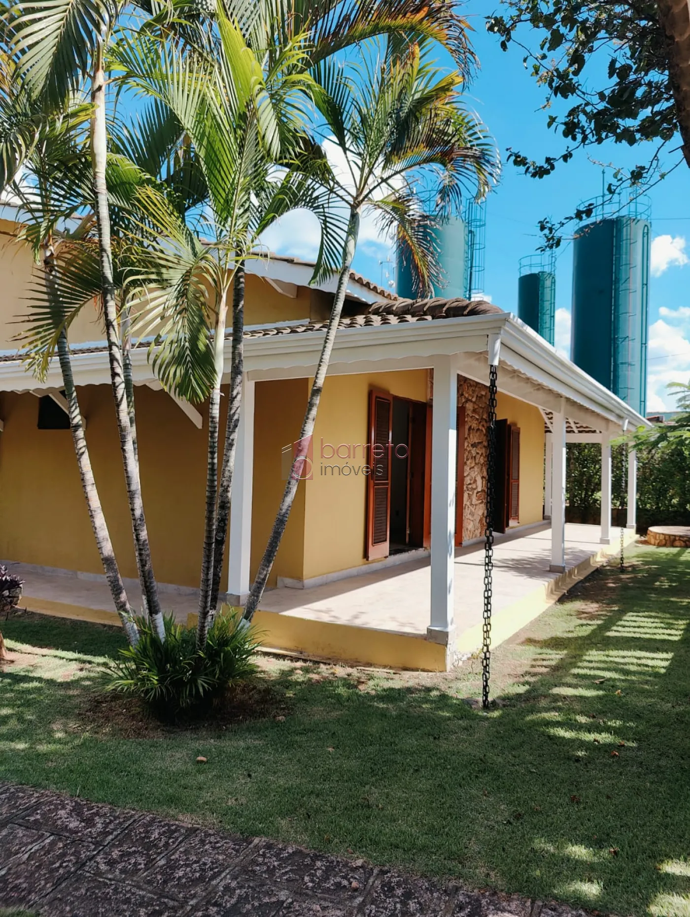 CASA TÉRREA MOBILIADA PARA VENDA E LOCAÇÃO NO CONDOMÍNIO JARDIM DO RIBEIRÃO I – ITUPEVA/SP