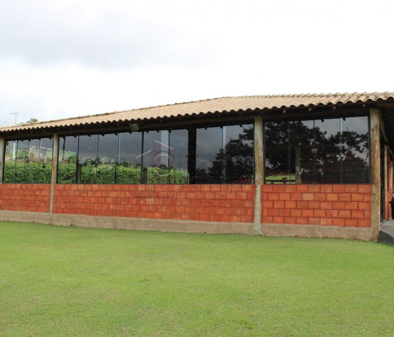 CASA TÉRREA MOBILIADA PARA VENDA E LOCAÇÃO NO CONDOMÍNIO JARDIM DO RIBEIRÃO I – ITUPEVA/SP