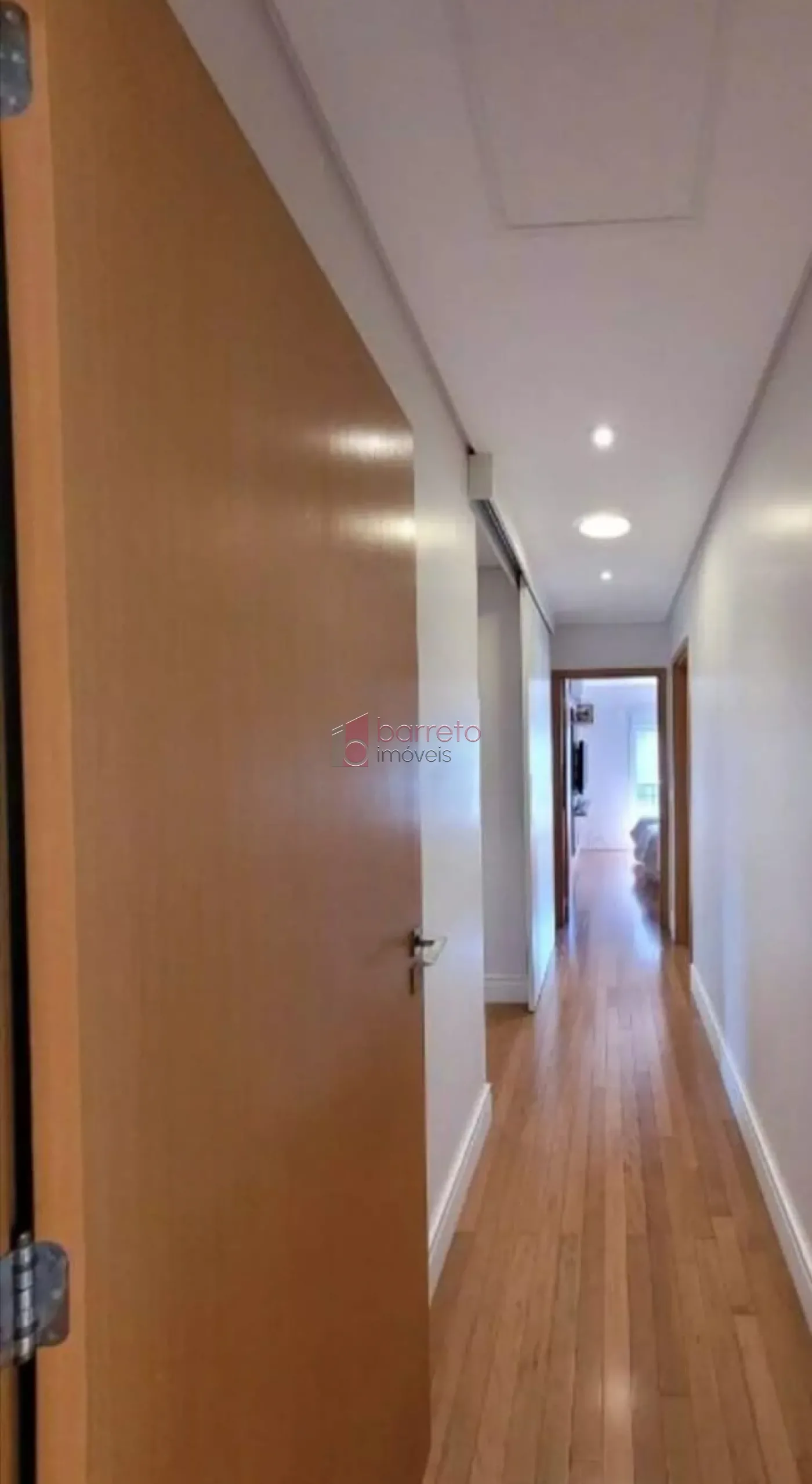 APARTAMENTO COM 04 SUÍTES À VENDA E LOCAÇÃO NO CONDOMÍNIO GIVERNY – JUNDIAÍ/SP