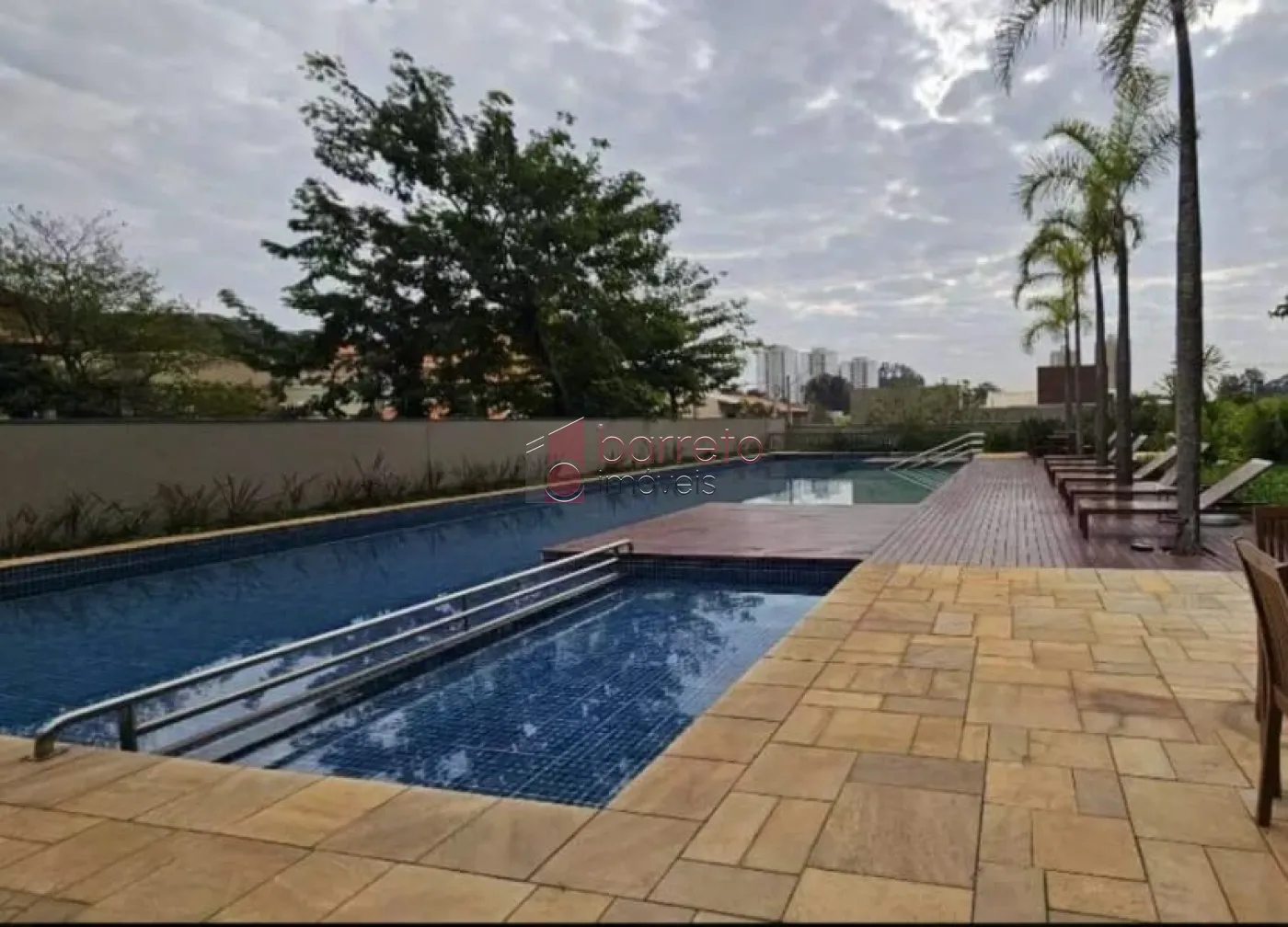 APARTAMENTO COM 04 SUÍTES À VENDA E LOCAÇÃO NO CONDOMÍNIO GIVERNY – JUNDIAÍ/SP