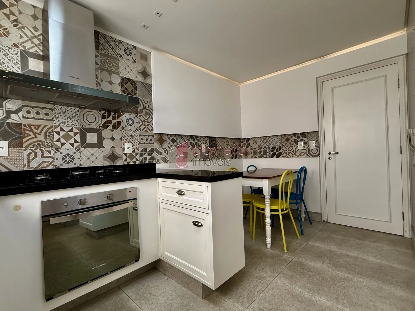 APARTAMENTO À VENDA NO CONDOMÍNIO CAMPOS ELÍSIOS EM JUNDIAÍ/SP
