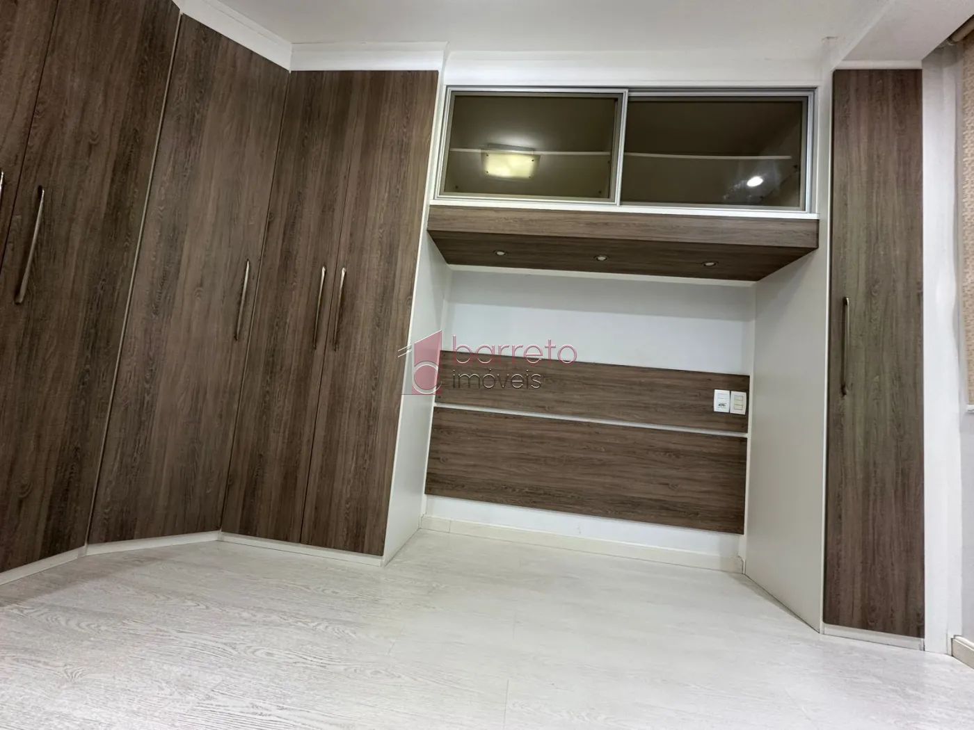 APARTAMENTO À VENDA NO CONDOMÍNIO ALPHA III EM JUNDIAÍ/SP