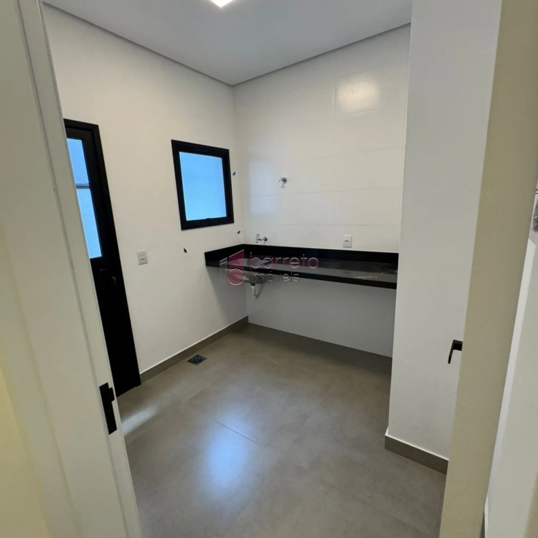 CASA À VENDA NO CONDOMÍNIO CAMPOS DE MEDEIROS EM JUNDIAÍ/SP