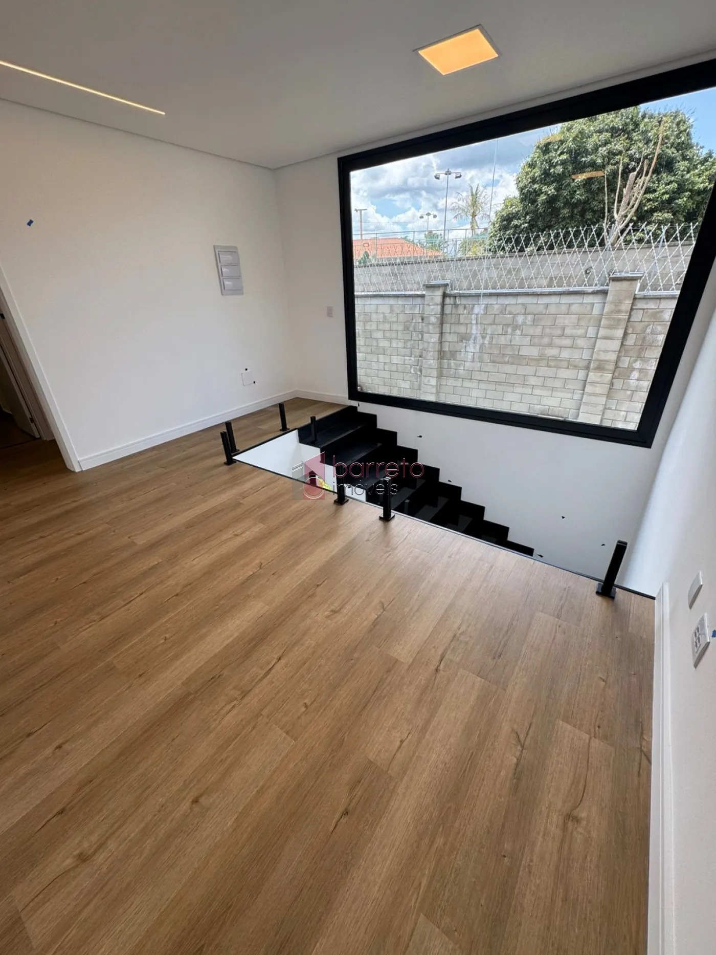 CASA À VENDA NO CONDOMÍNIO CAMPOS DE MEDEIROS EM JUNDIAÍ/SP