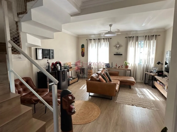 CASA À VENDA NO CONDOMÍNIO GIORNO DI SOLE II – BAIRRO COLÔNIA – JUNDIAÍ-SP