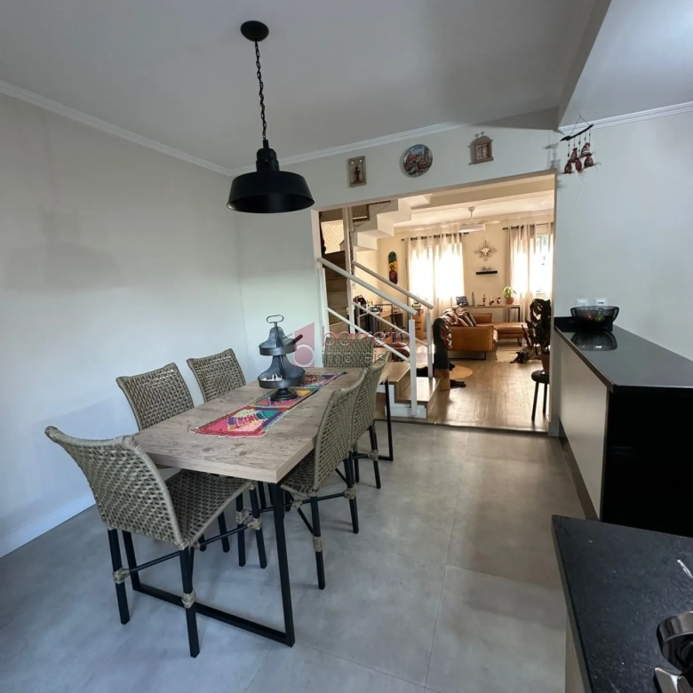 CASA À VENDA NO CONDOMÍNIO GIORNO DI SOLE II – BAIRRO COLÔNIA – JUNDIAÍ-SP