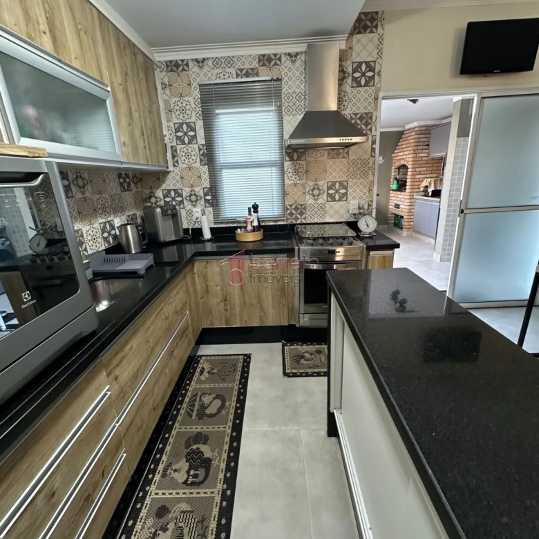CASA À VENDA NO CONDOMÍNIO GIORNO DI SOLE II – BAIRRO COLÔNIA – JUNDIAÍ-SP
