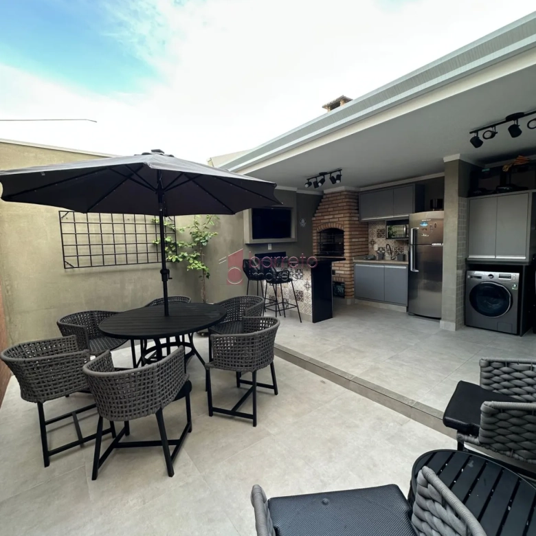 CASA À VENDA NO CONDOMÍNIO GIORNO DI SOLE II – BAIRRO COLÔNIA – JUNDIAÍ-SP