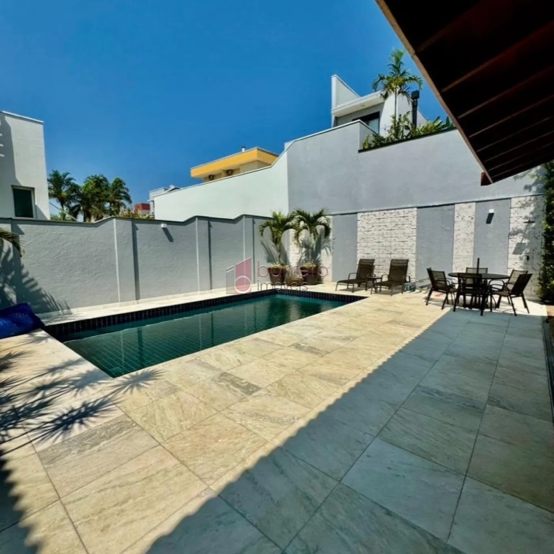 CASA ALTO PADRÃO À VENDA NO CONDOMÍNIO RESERVA DA SERRA – JUNDIAÍ/SP