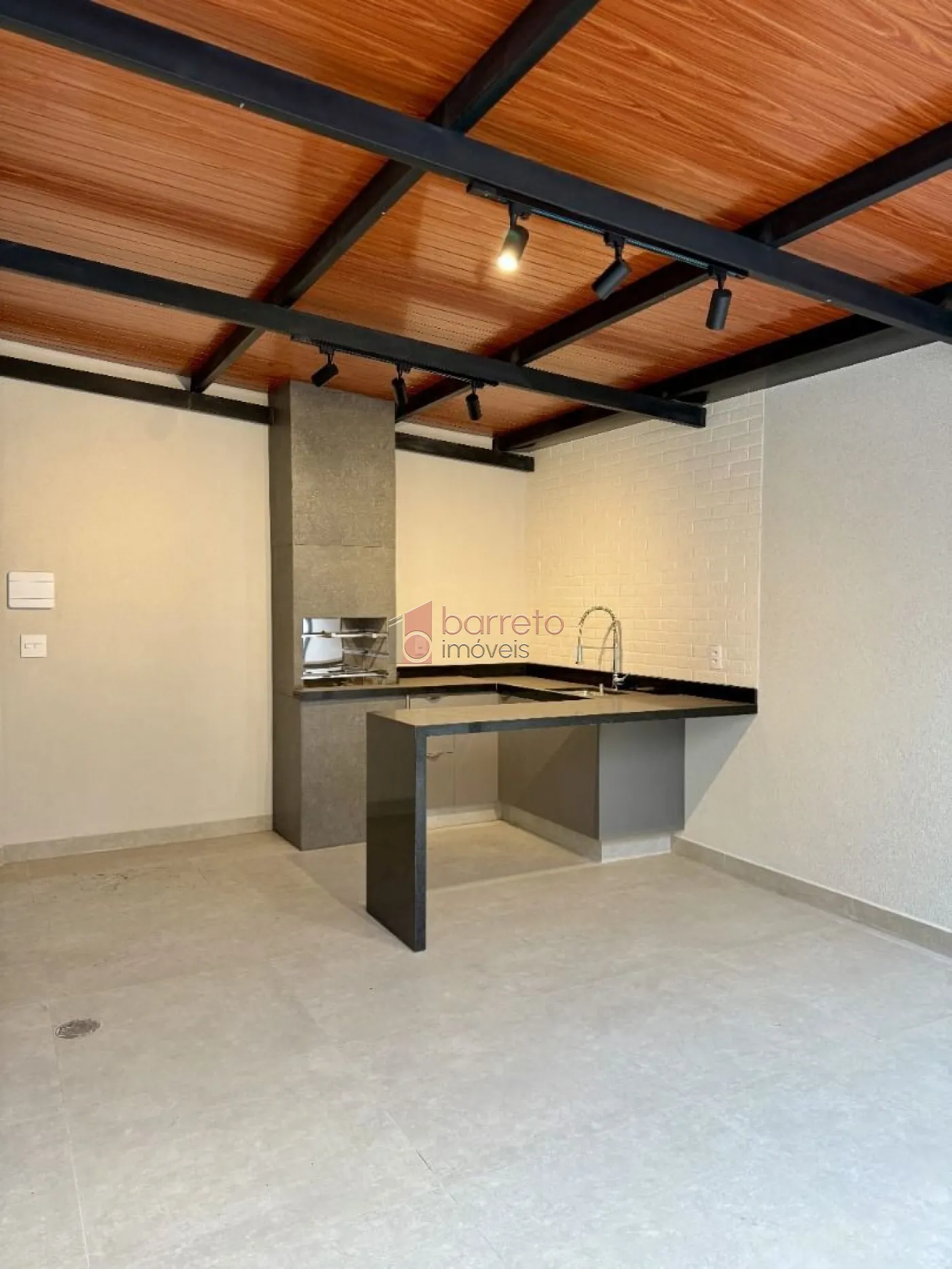 CASA À VENDA NO CONDOMÍNIO CANTO DA NATUREZA EM JUNDIAÍ/SP