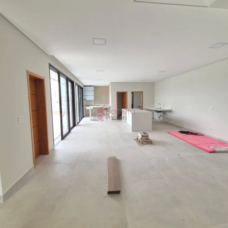 CASA RECÉM CONSTRUÍDA À VENDA NO CONDOMÍNIO RESERVA ERMIDA I EM JUNDIAÍ/SP