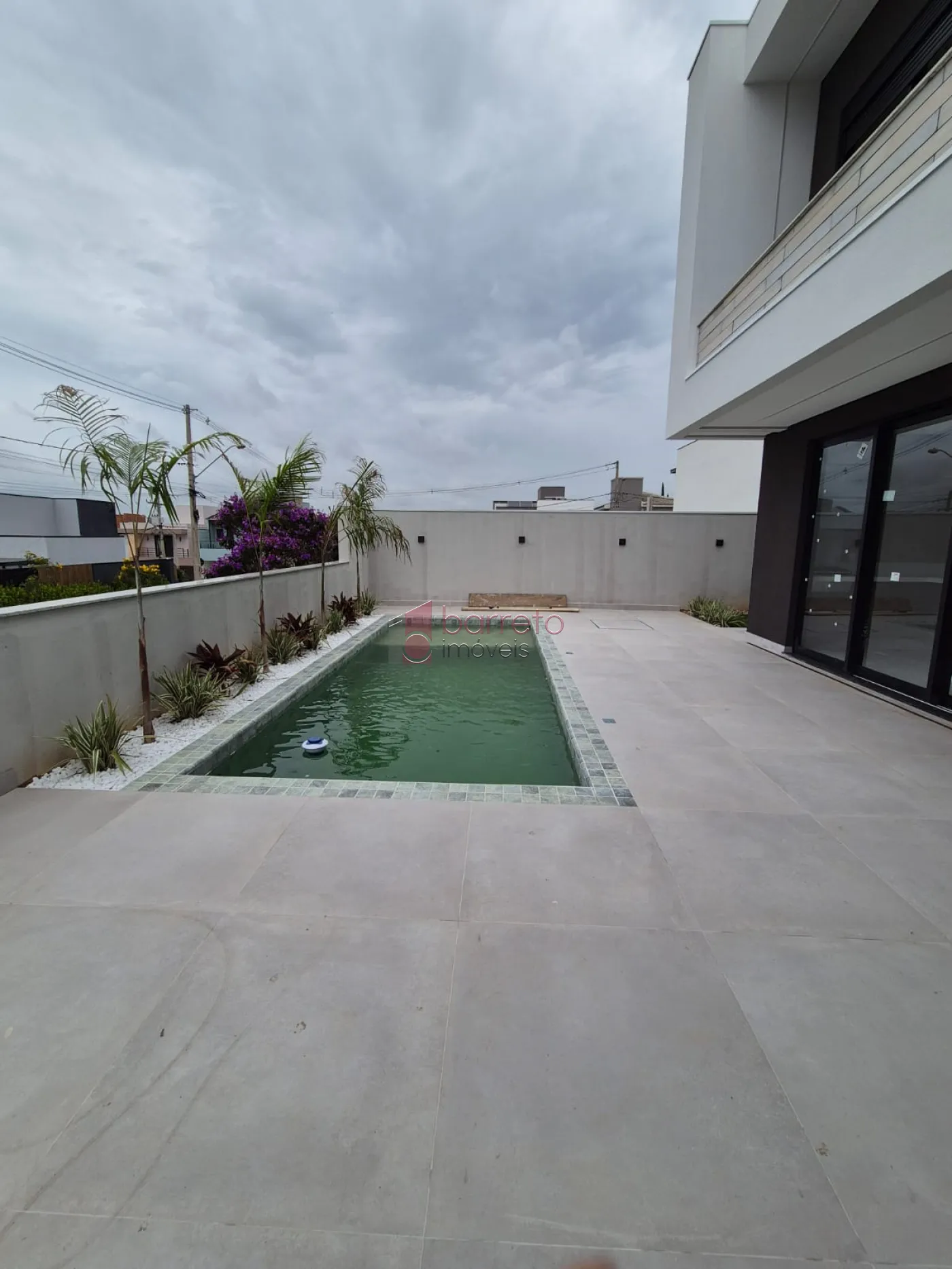CASA RECÉM CONSTRUÍDA À VENDA NO CONDOMÍNIO RESERVA ERMIDA I EM JUNDIAÍ/SP