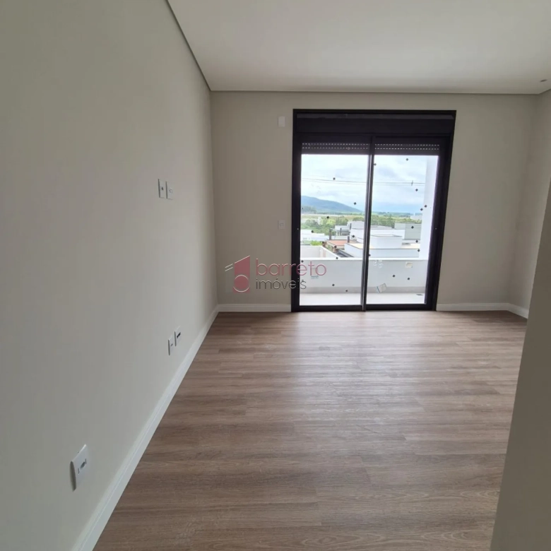 CASA RECÉM CONSTRUÍDA À VENDA NO CONDOMÍNIO RESERVA ERMIDA I EM JUNDIAÍ/SP