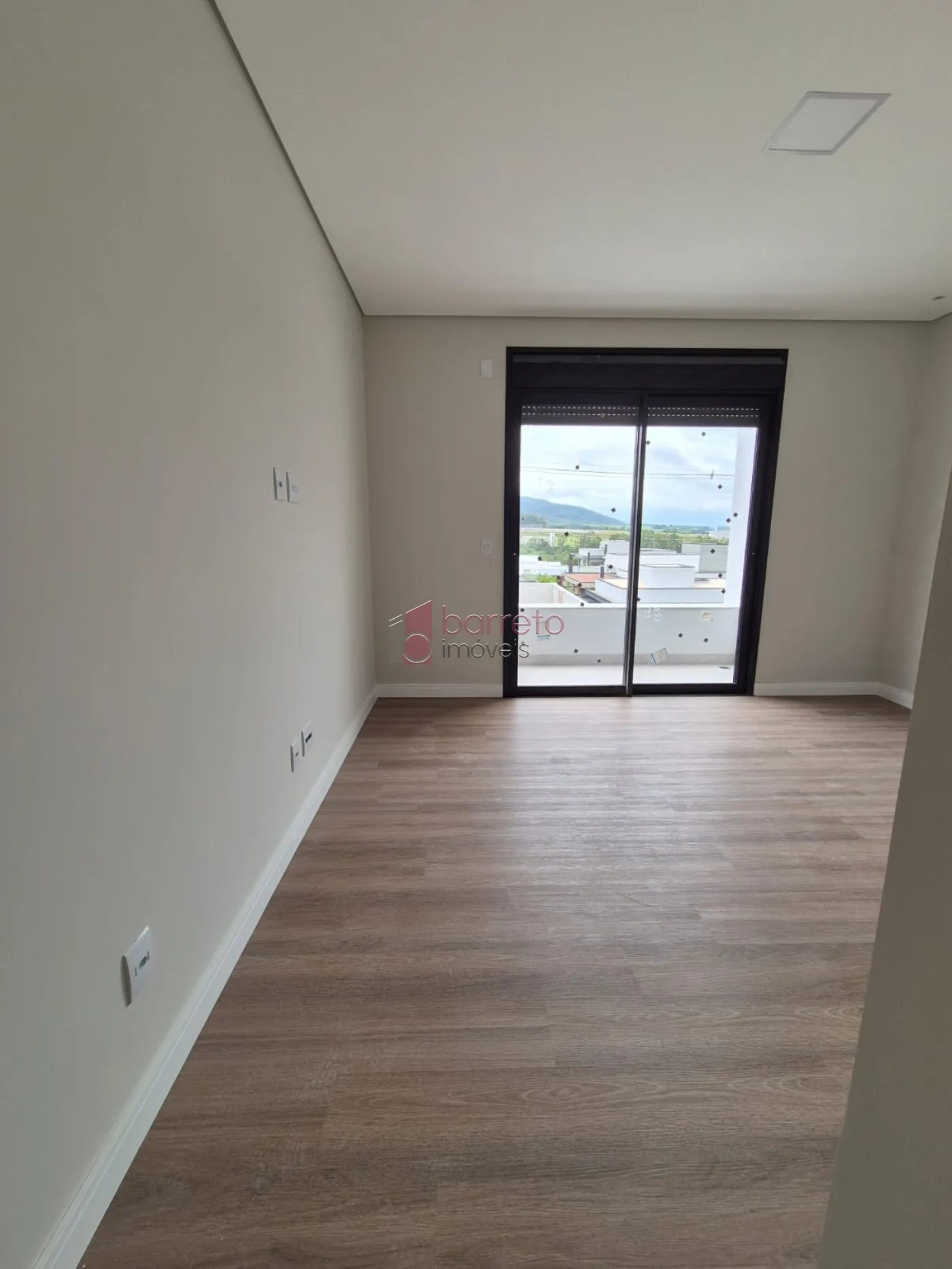 CASA RECÉM CONSTRUÍDA À VENDA NO CONDOMÍNIO RESERVA ERMIDA I EM JUNDIAÍ/SP