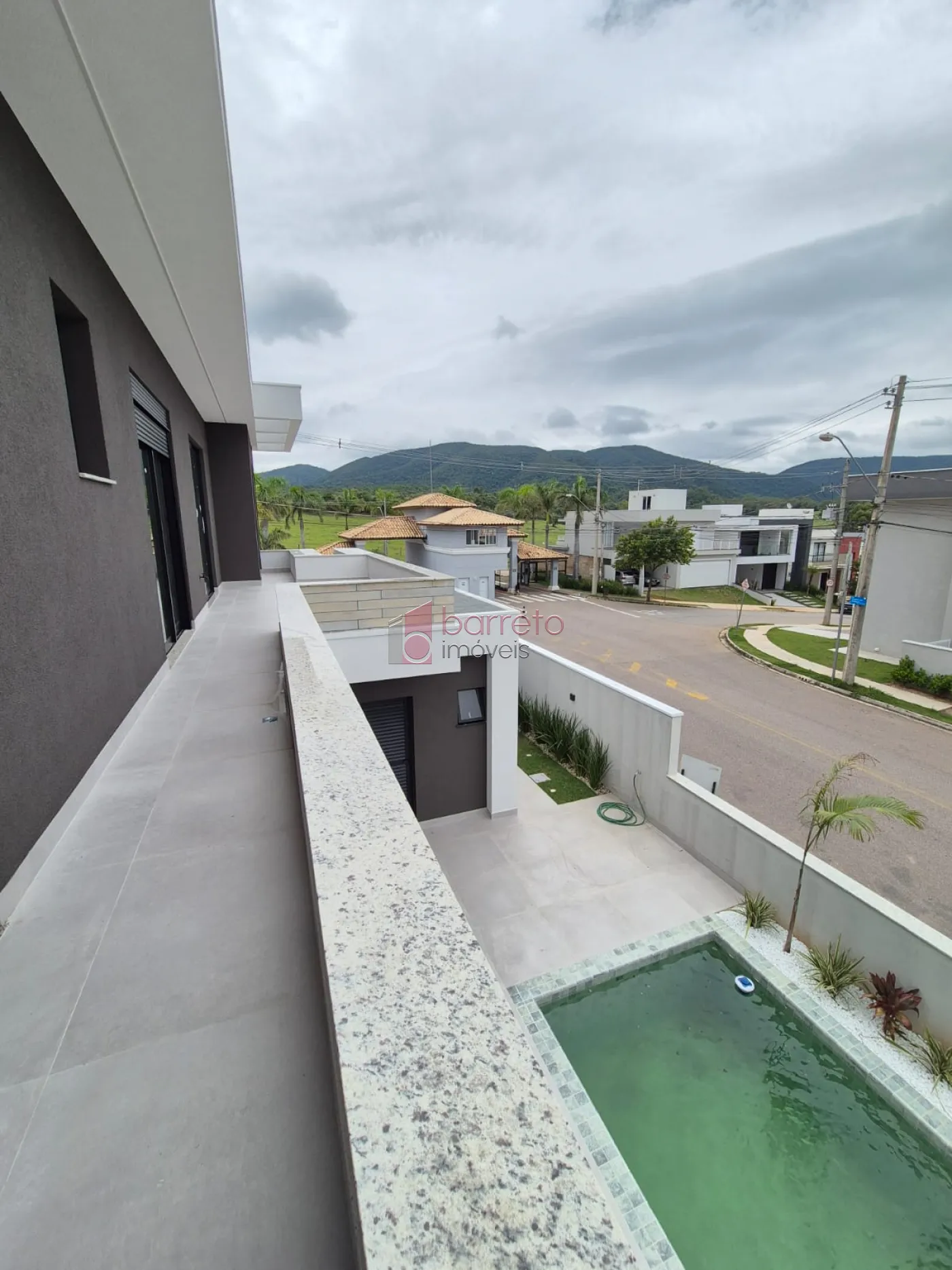 CASA RECÉM CONSTRUÍDA À VENDA NO CONDOMÍNIO RESERVA ERMIDA I EM JUNDIAÍ/SP