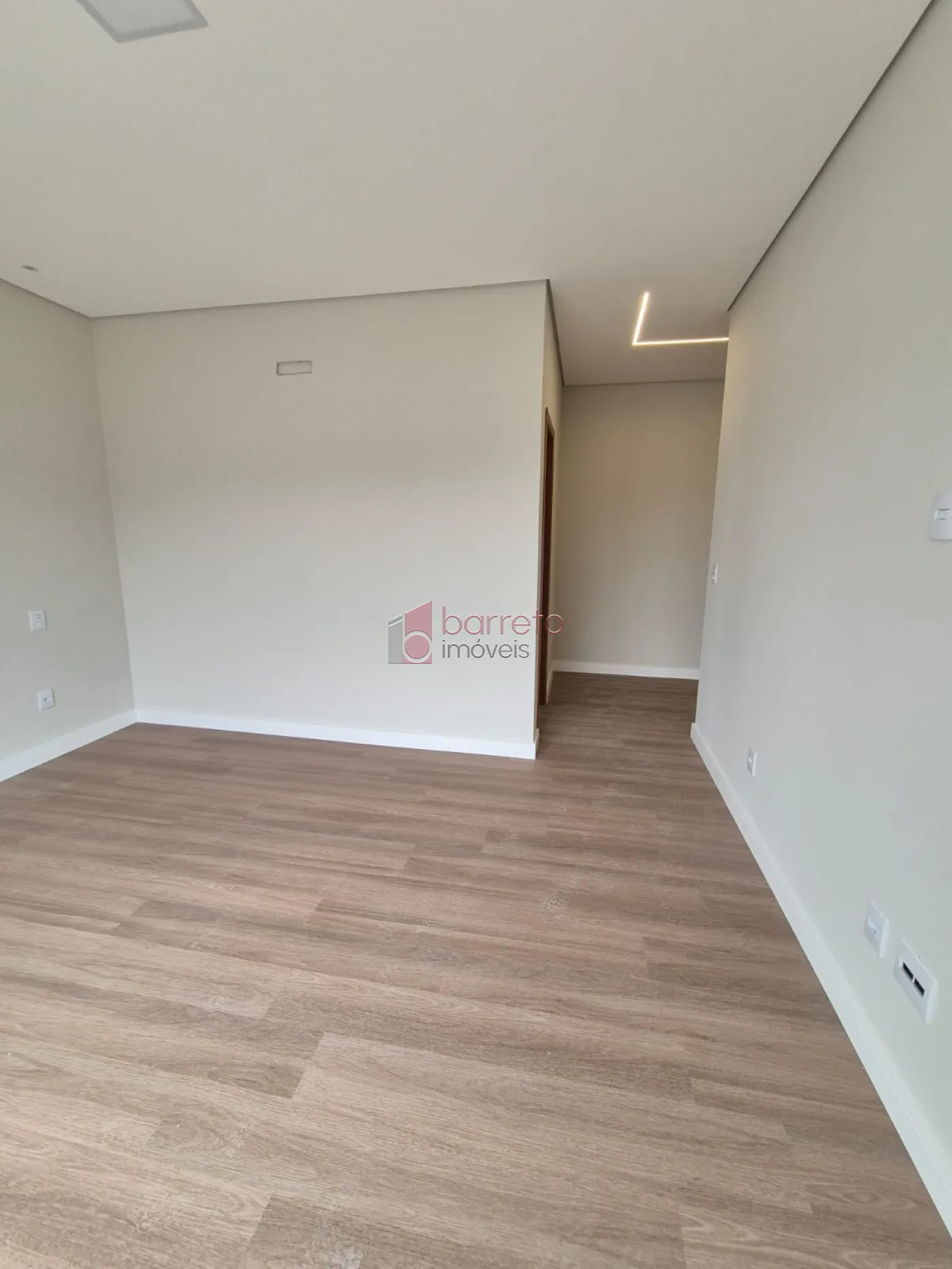 CASA RECÉM CONSTRUÍDA À VENDA NO CONDOMÍNIO RESERVA ERMIDA I EM JUNDIAÍ/SP