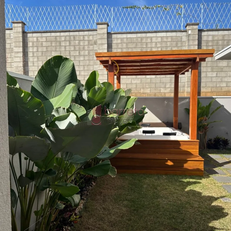 CASA À VENDA NO CONDOMÍNIO CAMPOS DE MEDEIROS EM JUNDIAÍ/SP