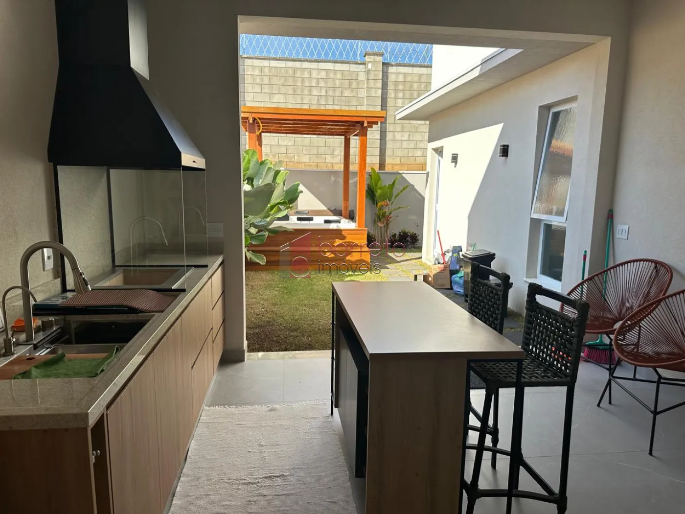 CASA À VENDA NO CONDOMÍNIO CAMPOS DE MEDEIROS EM JUNDIAÍ/SP