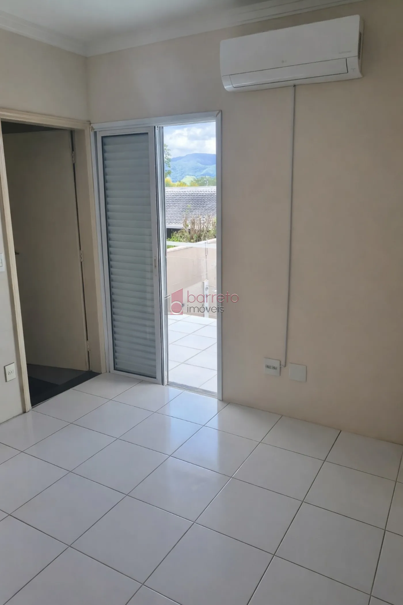 SOBRADO À VENDA NO BAIRRO HORTO SANTO ANTÔNIO EM JUNDIAÍ/SP
