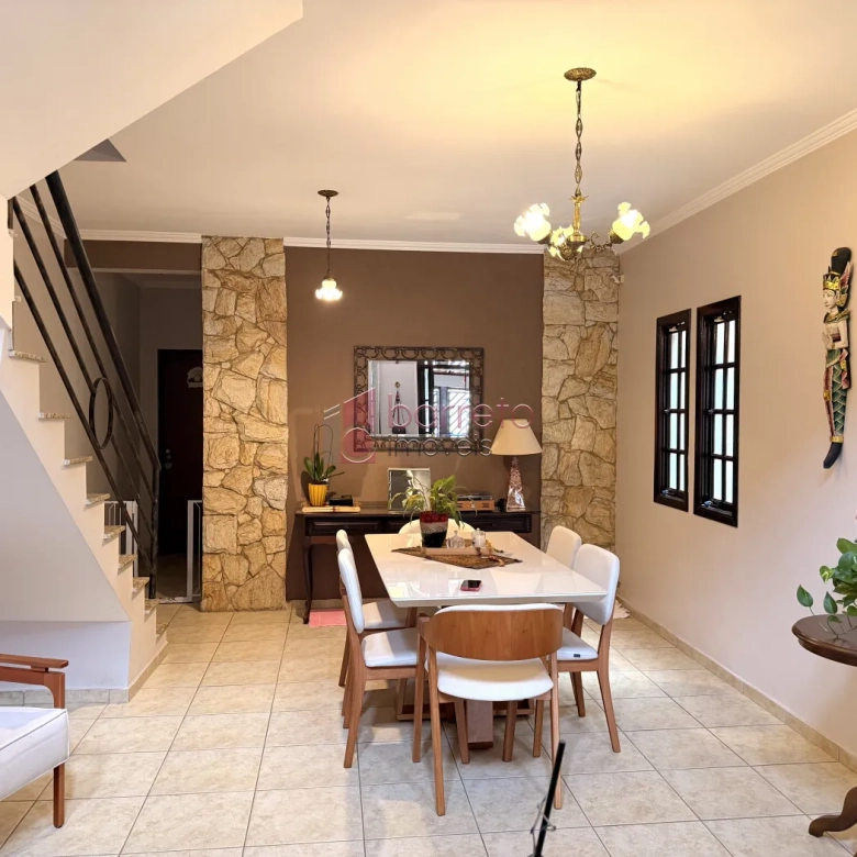 CASA À VENDA – 02 QUARTOS – HORTO SANTO ANTÔNIO – JUNDIAÍ/SP