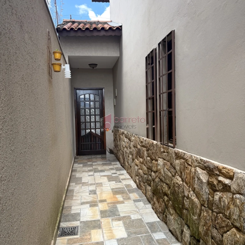 CASA À VENDA – 02 QUARTOS – HORTO SANTO ANTÔNIO – JUNDIAÍ/SP