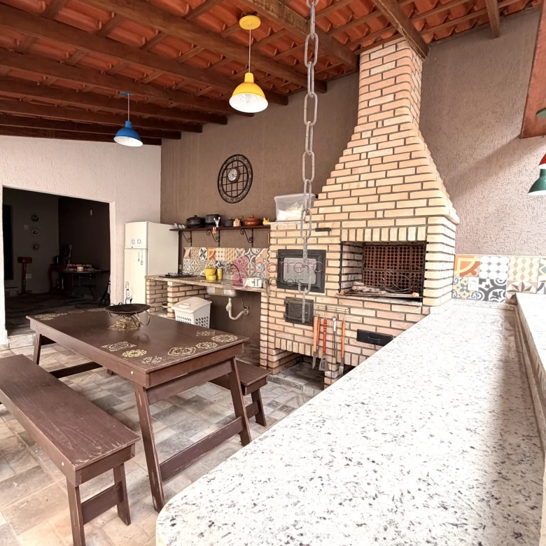 CASA À VENDA – 02 QUARTOS – HORTO SANTO ANTÔNIO – JUNDIAÍ/SP