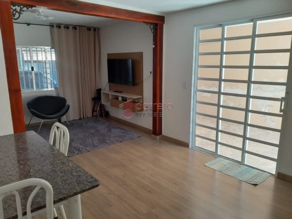CASA TÉRREA COM EDÍCULA À VENDA NO JARDIM DO LAGO EM JUNDIAÍ/SP