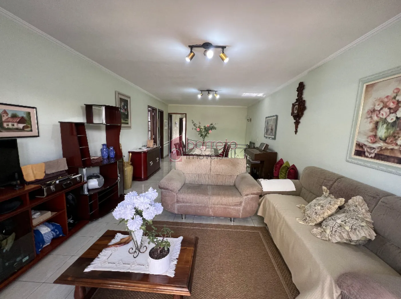 CASA À VENDA NO JARDIM QUINTA DAS VIDEIRAS EM JUNDIAÍ/SP