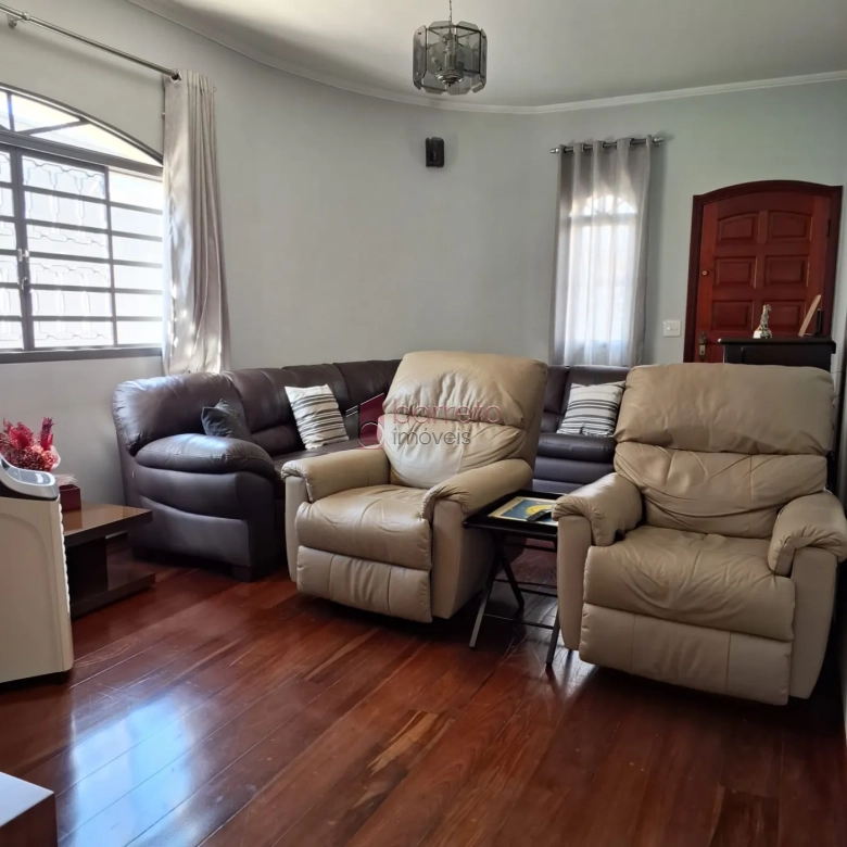SOBRADO PARA VENDA NO BAIRRO VILA GALVÃO – JUNDIAÍ/SP