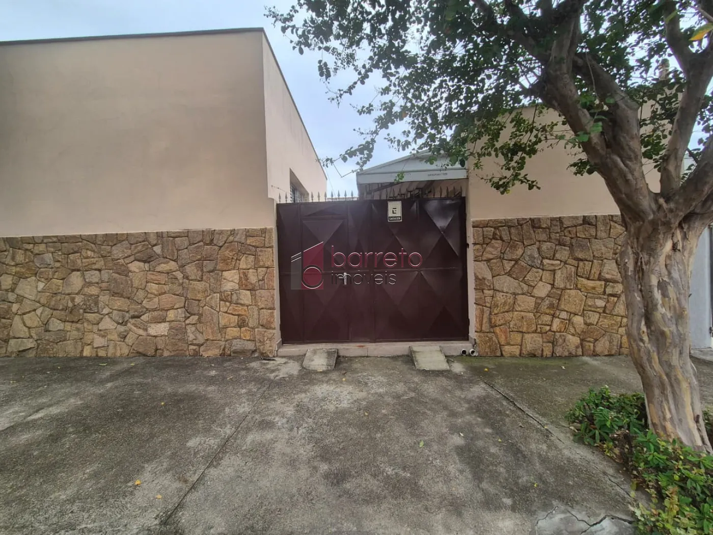 CASA TÉRREA COM EDÍCULA À VENDA NA VILA LIBERDADE EM JUNDIAÍ/SP