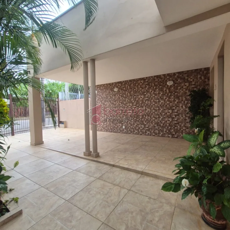 CASA TÉRREA COM EDÍCULA À VENDA NA VILA LIBERDADE EM JUNDIAÍ/SP