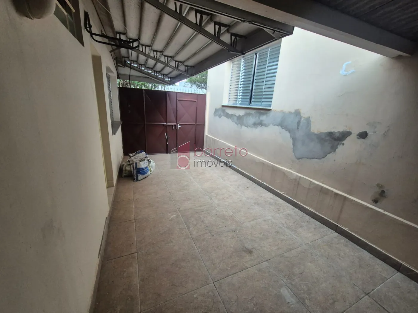 CASA TÉRREA COM EDÍCULA À VENDA NA VILA LIBERDADE EM JUNDIAÍ/SP