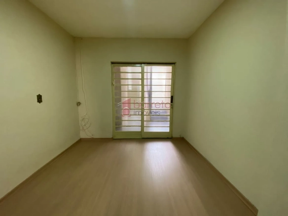CASA COM ENTRADA COMPARTILHADA PARA LOCAÇÃO NO BAIRRO VIANELO – JUNDIAÍ/SP