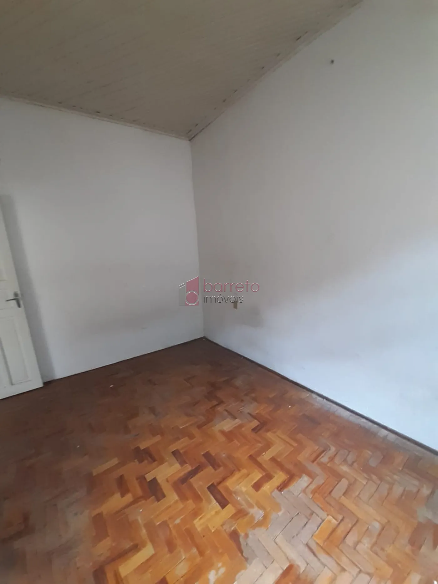 CASA À VENDA NO JARDIM PITANGUEIRAS EM JUNDIAÍ/SP
