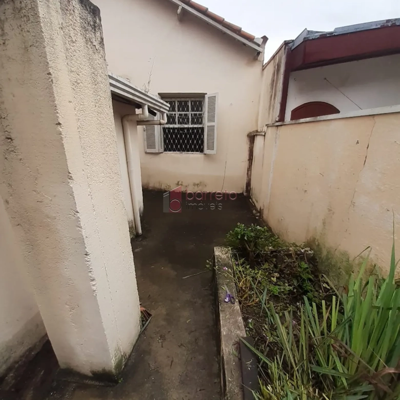 CASA À VENDA NO JARDIM PITANGUEIRAS EM JUNDIAÍ/SP