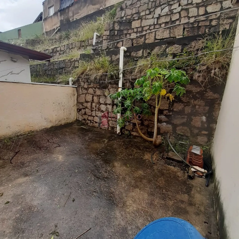 CASA À VENDA NO JARDIM PITANGUEIRAS EM JUNDIAÍ/SP