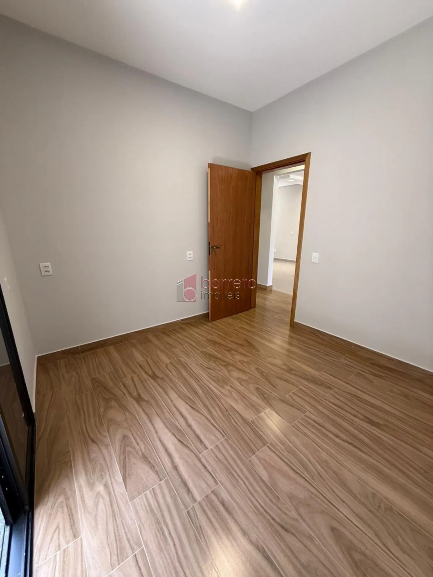 CASA TÉRREA COM 03 QUARTOS À VENDA NO PARQUE RESIDENCIAL JUNDIAÍ II – JUNDIAÍ/SP