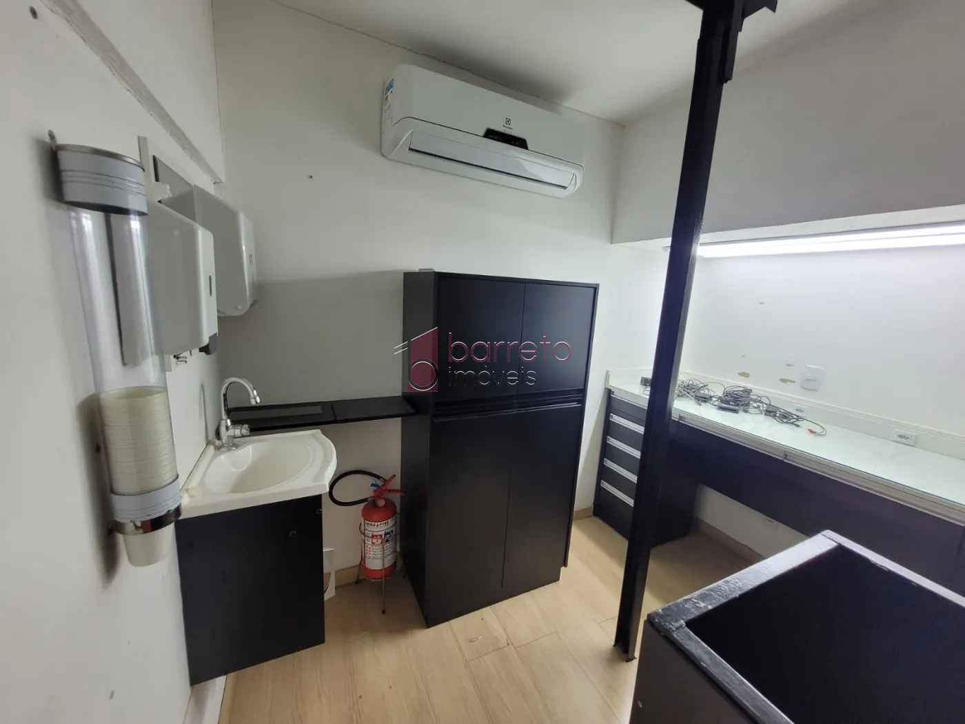 SALA COMERCIAL PARA VENDA E LOCAÇÃO NO SHOPPING PAINEIRAS – BAIRRO CHÁCARA URBANA – JUNDIAÍ/SP